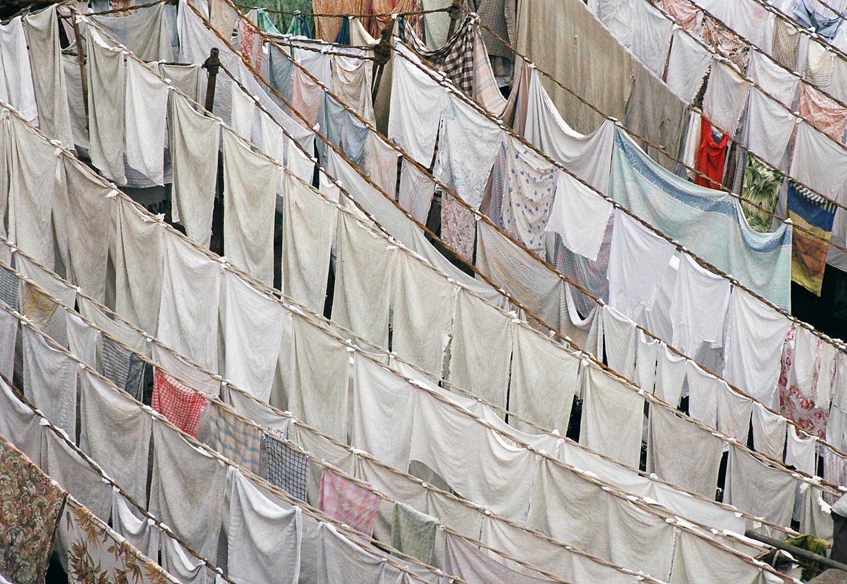 laundry drying , dhobi ghats, washing line, irish, photography, Photographer, documentary, fine art, London, NGO, Louise O'Gorman, louiseogorman, charity, human rights